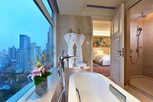 Business Room (Collection) | Bathroom