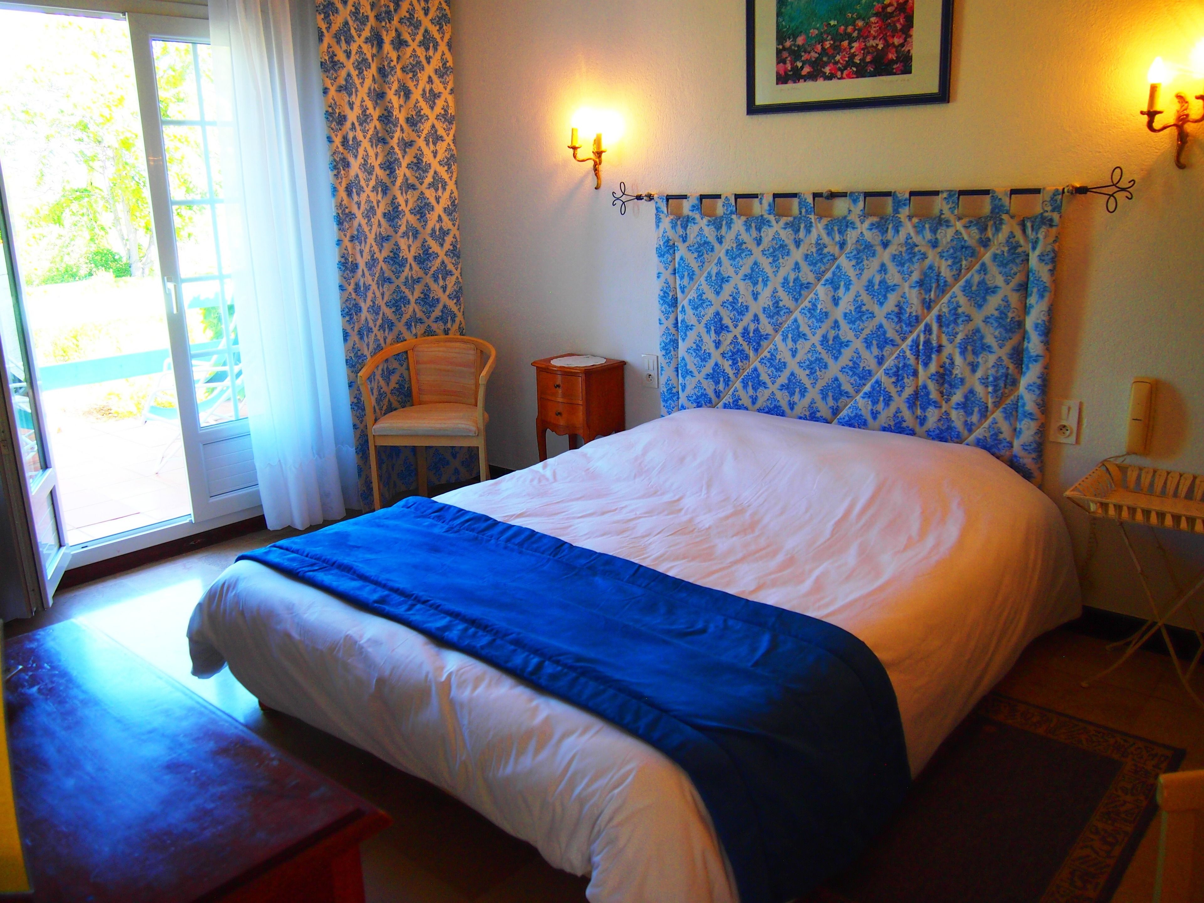 double room, terrace, garden view | minibar, in-room safe, individually decorated, individually furnished