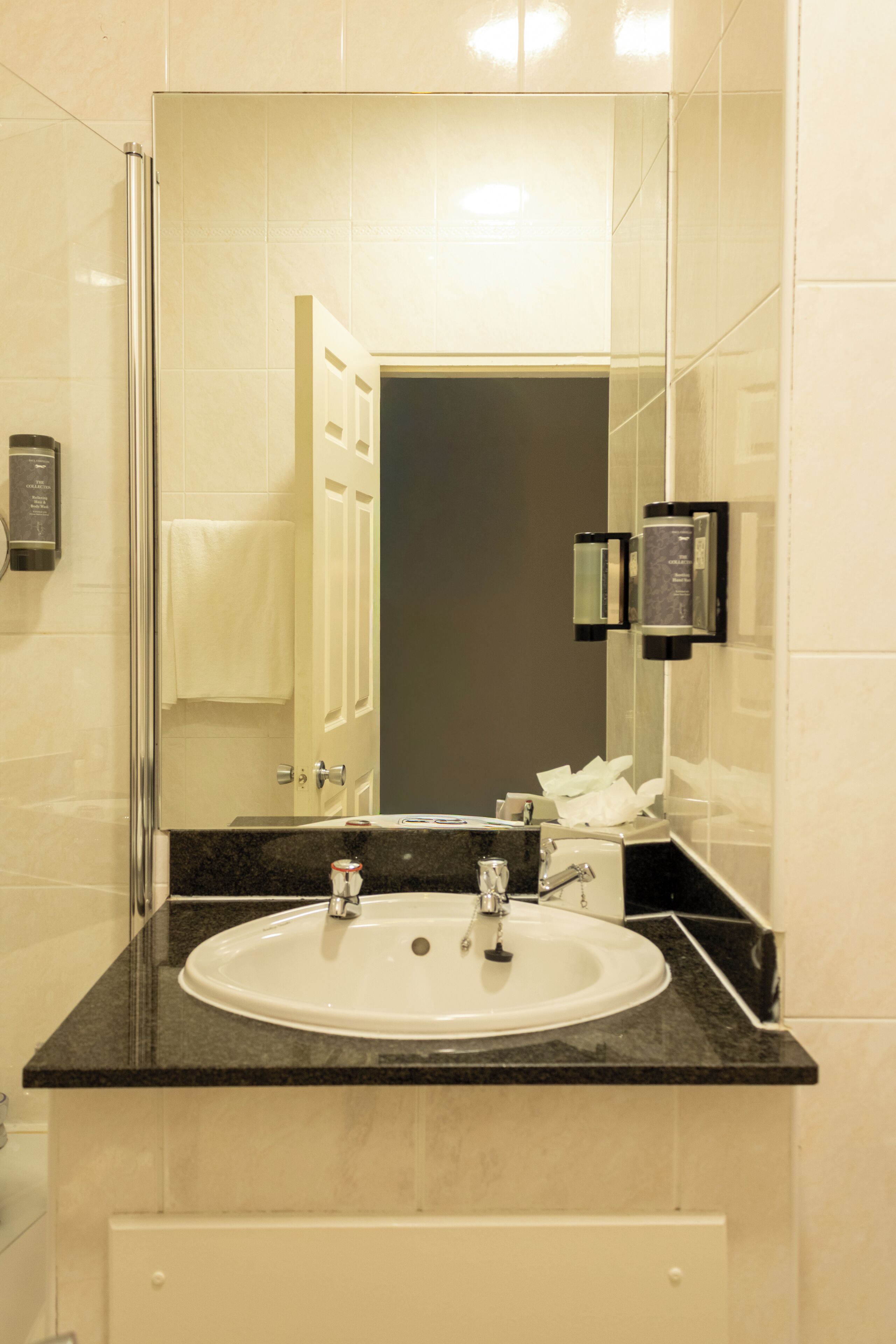 In-room safe, desk, iron/ironing board, free WiFi