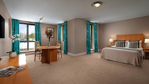 Suite (Lifestyle) | In-room safe, desk, iron/ironing board, free WiFi