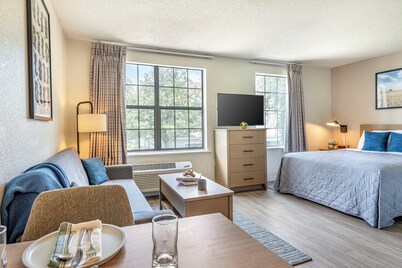 InTown Suites Extended Stay Greensboro NC - Airport