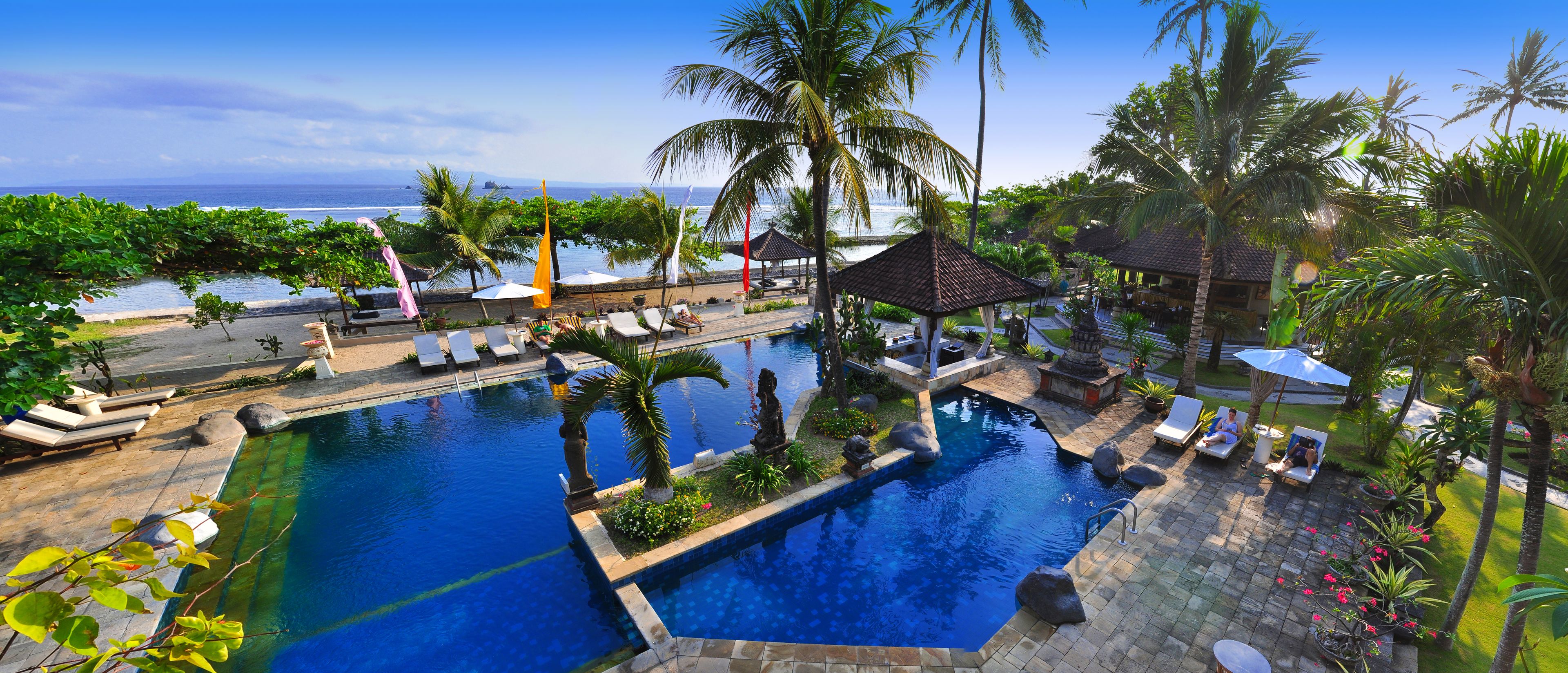 Außenpool, Liegestühle