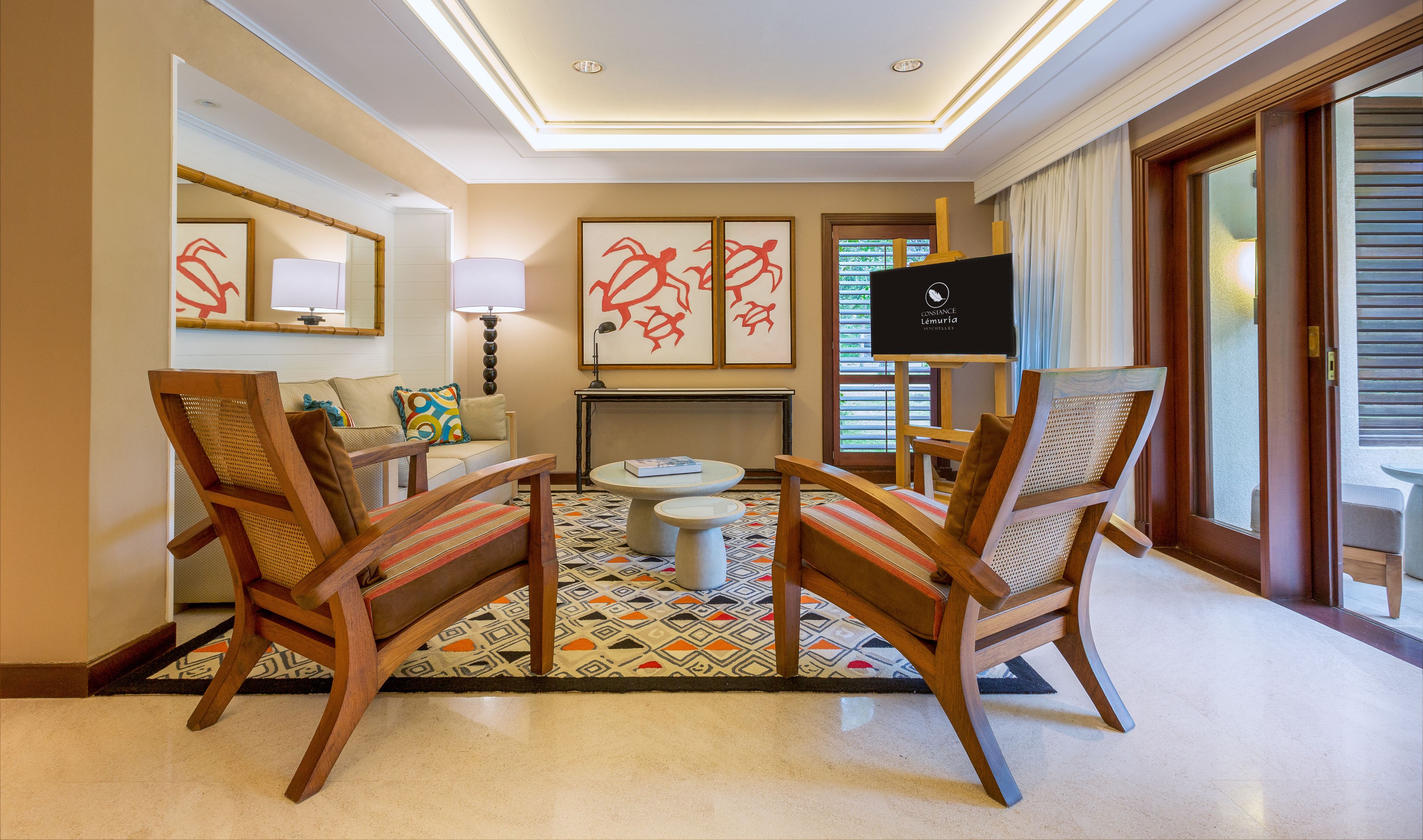 senior suite, sea facing | premium bedding, minibar, in-room safe, individually decorated
