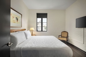 Suite, 1 Bedroom | 1 bedroom, in-room safe, individually decorated, individually furnished