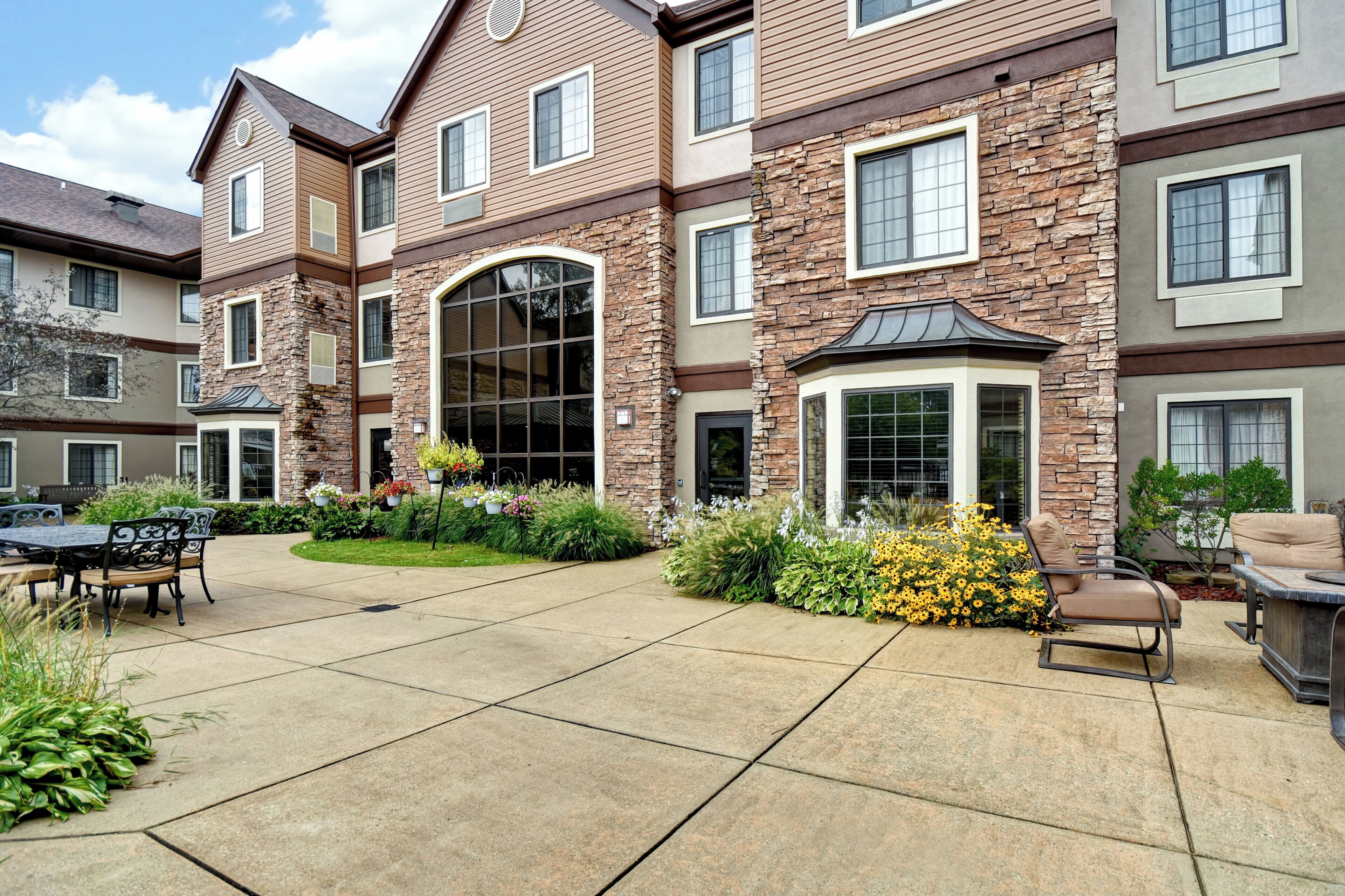 Photo - Staybridge Suites Grand Rapids-Kentwood by IHG