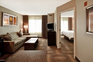 Suite, 1 Bedroom, Kitchen - Staybridge Suites Grand Rapids-Kentwood by IHG (Grand Rapids)