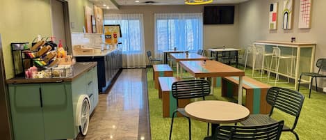 Petit déjeuner continental compris tous les jours