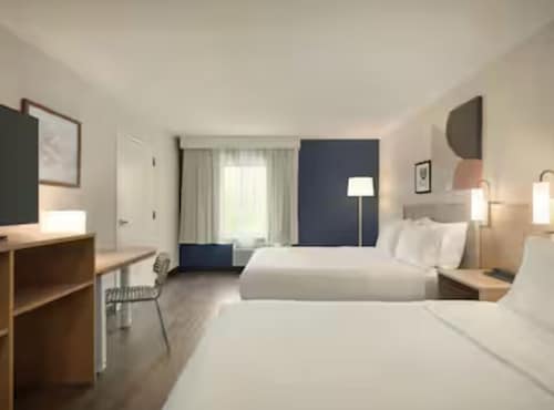 Spark by Hilton Woburn Boston