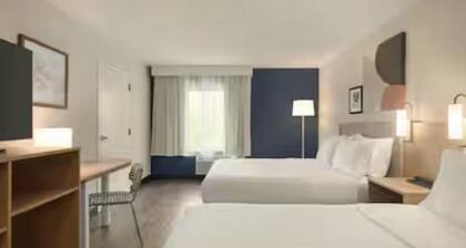 Spark by Hilton Woburn Boston