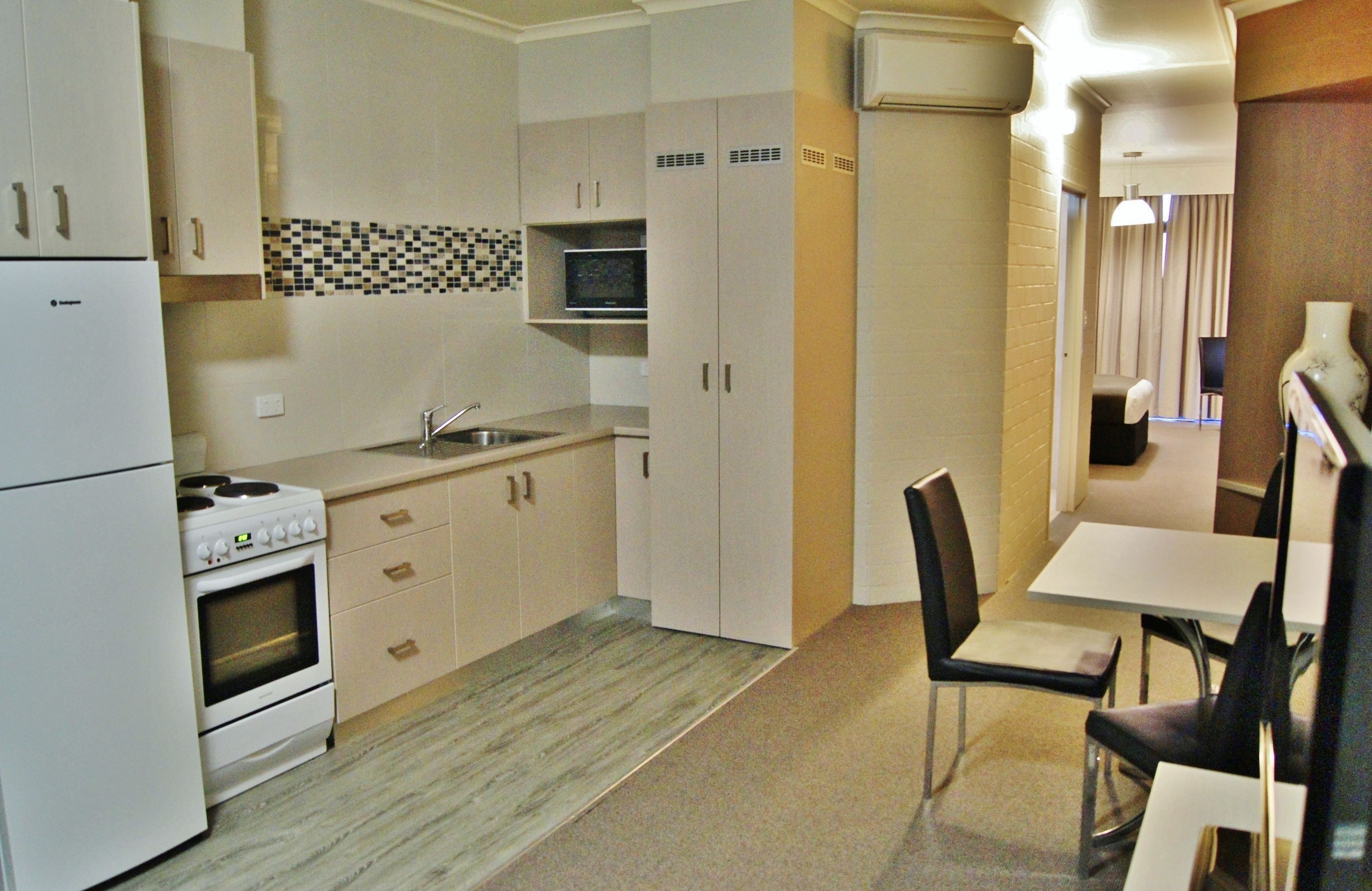 Microwave, electric kettle, toaster, cookware/dishes/utensils