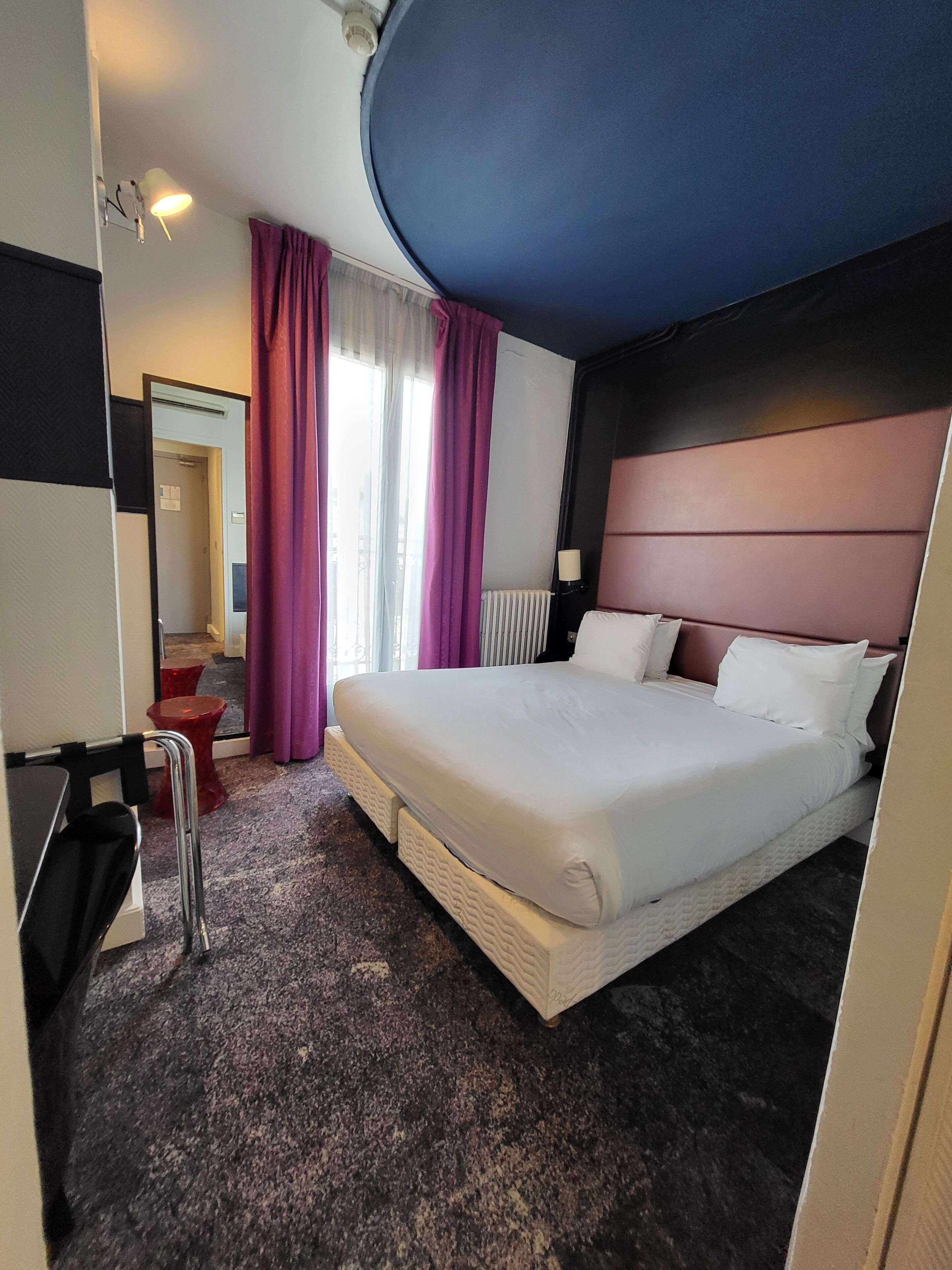 Foto - Accueil Hôtel Paris Pigalle Montmartre