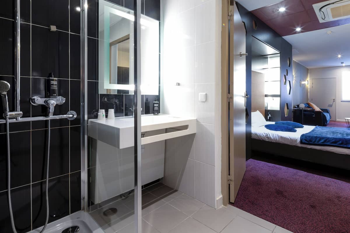Chambre | Literie de qualité supérieure, coffres-forts dans les chambres, bureau