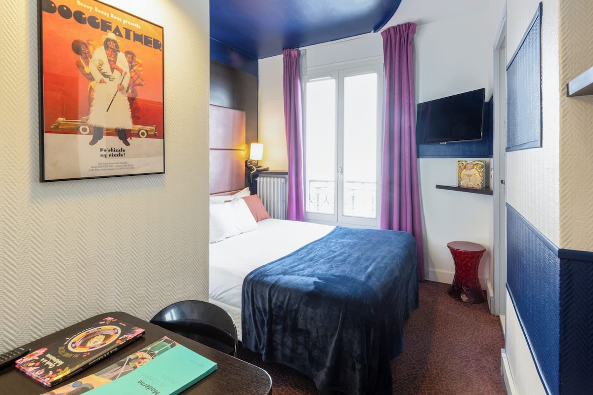 Chambre Simple Affaires | Literie de qualité supérieure, bureau