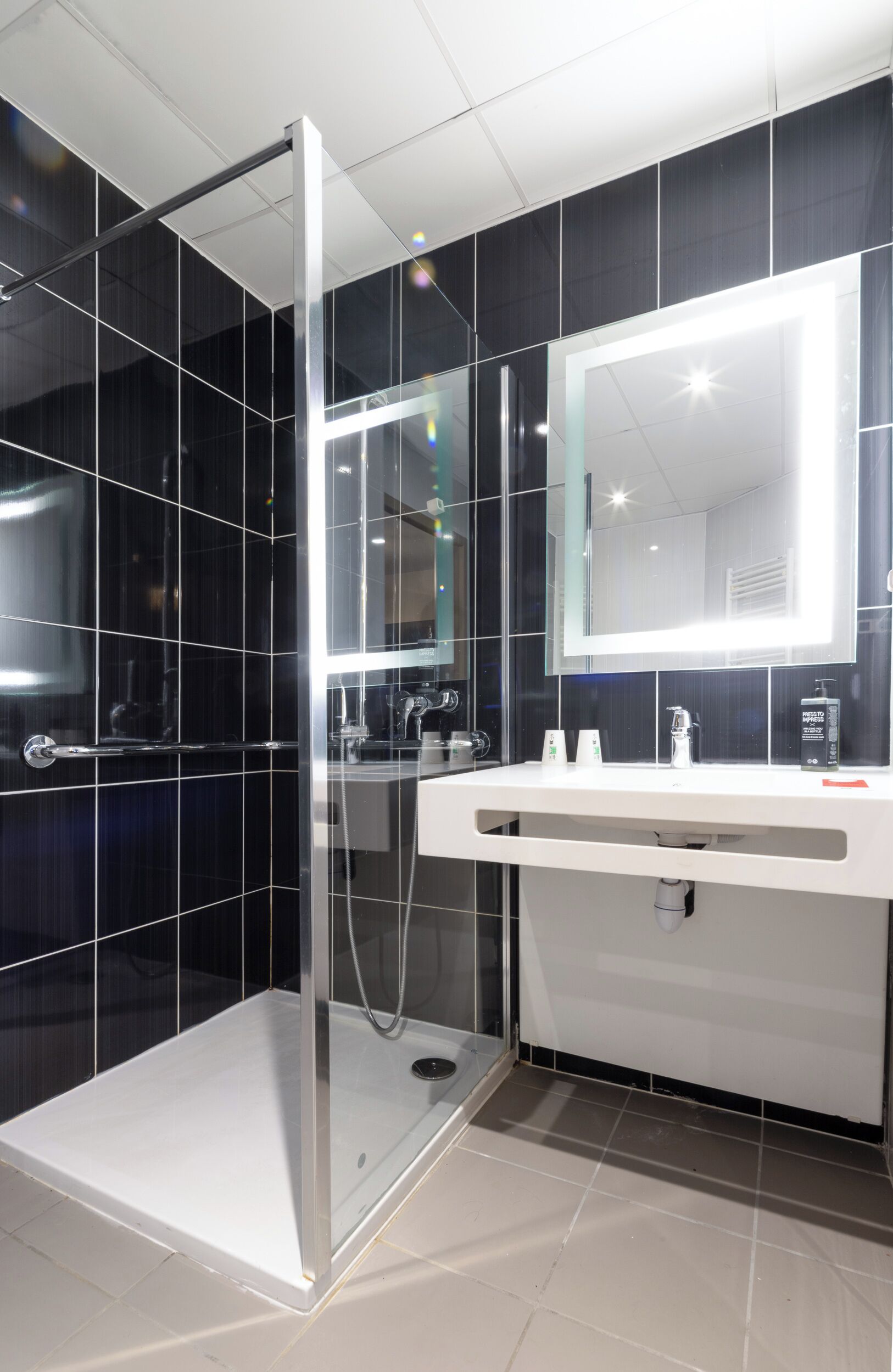 Foto - Accueil Hôtel Paris Pigalle Montmartre