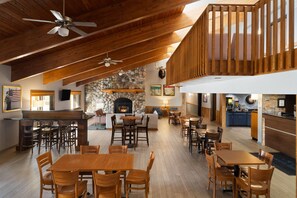 Lobby - AmericInn by Wyndham Tofte Near Lake Superior (Tofte)