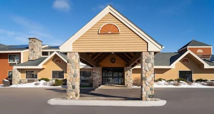 AmericInn by Wyndham Tofte Near Lake Superior