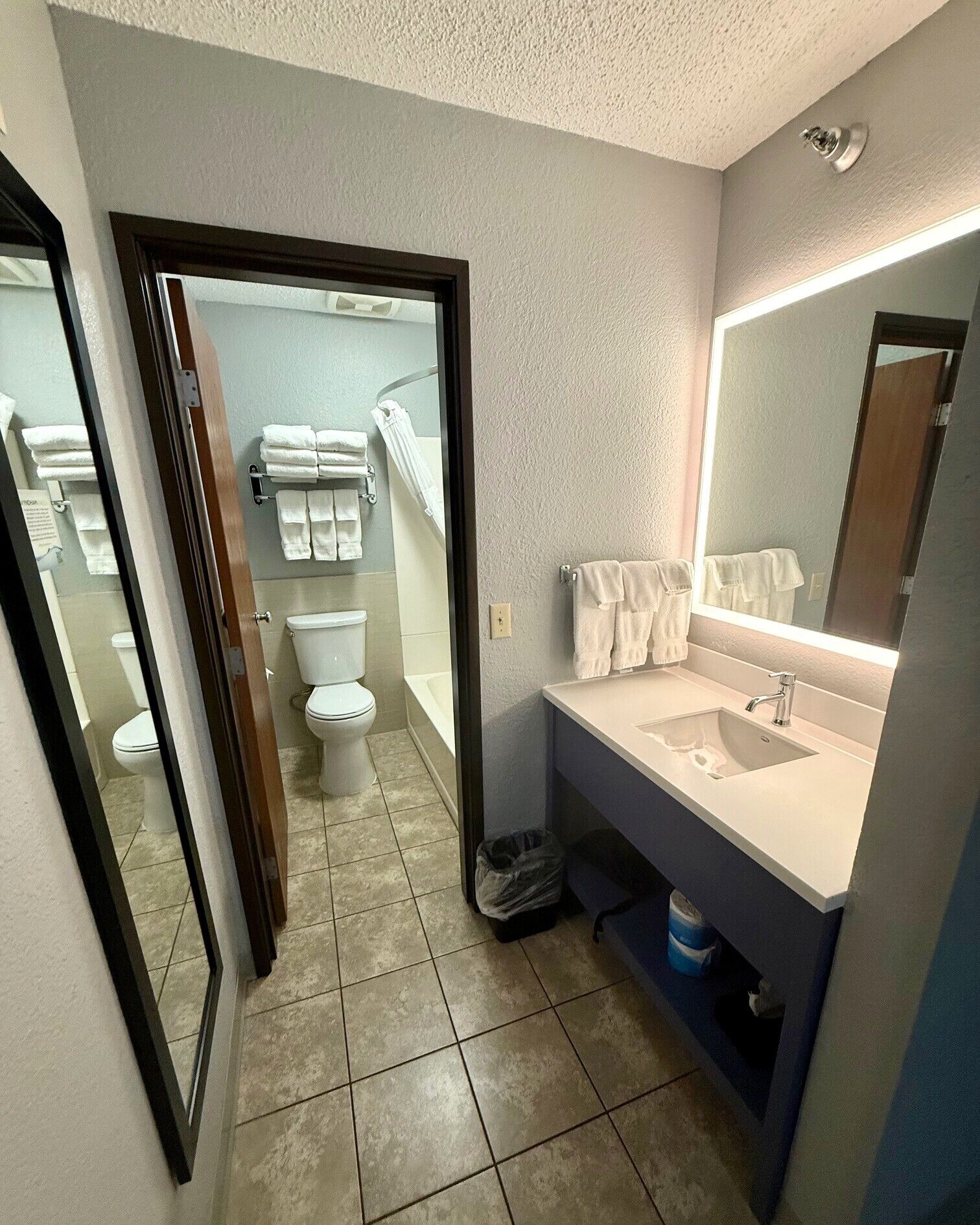 suite, multiple beds, non smoking (two bedroom) | bathroom | free toiletries, hair dryer, towels