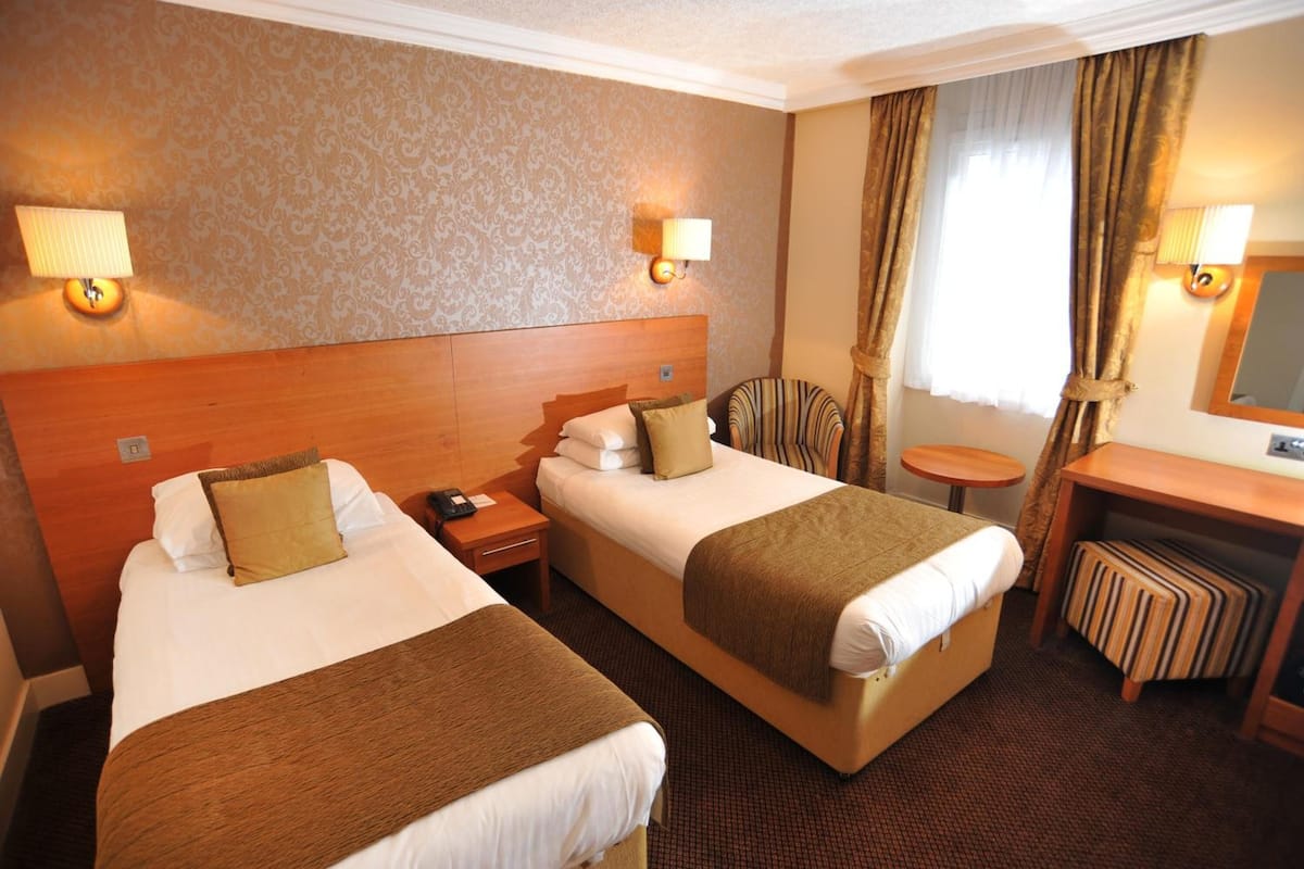 In-room safe, individually furnished, desk, iron/ironing board