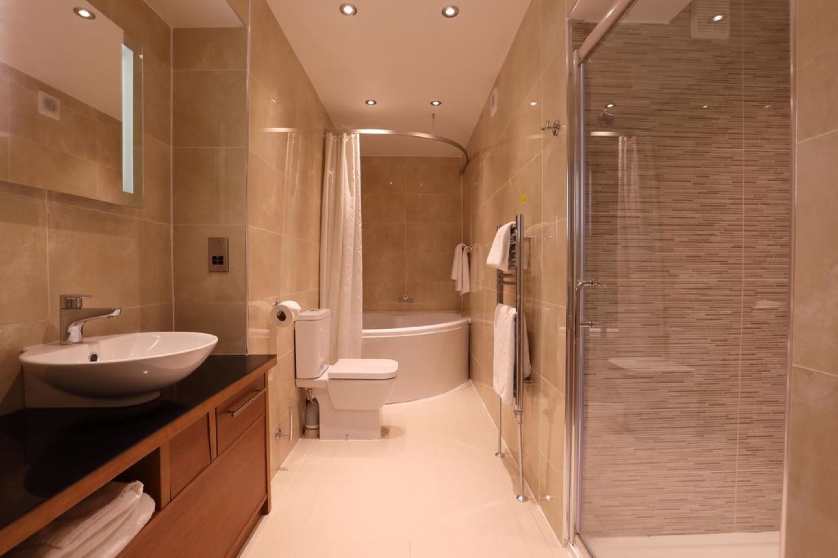 Familienzimmer | Badezimmer