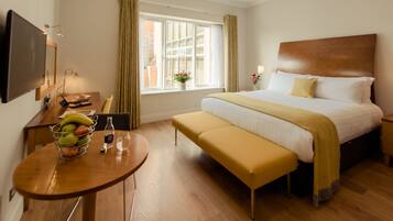 Studio Suite Eksekutif, 1 Tempat Tidur Double | 1 kamar tidur, brankas, meja kerja, dan ruang kerja ramah laptop