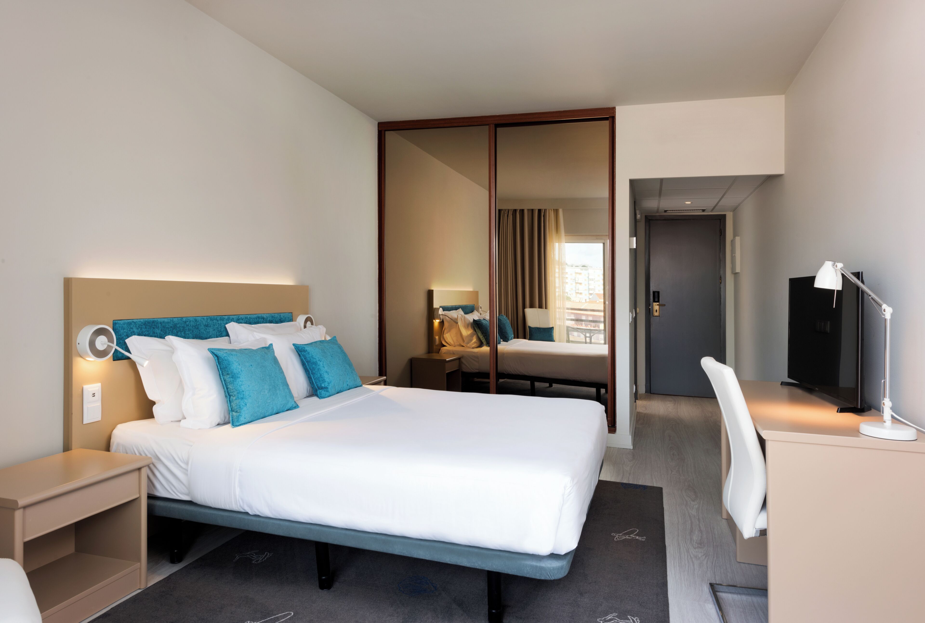 Chambre Deluxe, 1 lit double, non-fumeur (Village View)