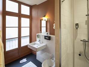 Superior Room, 1 Double Bed | Bathroom
