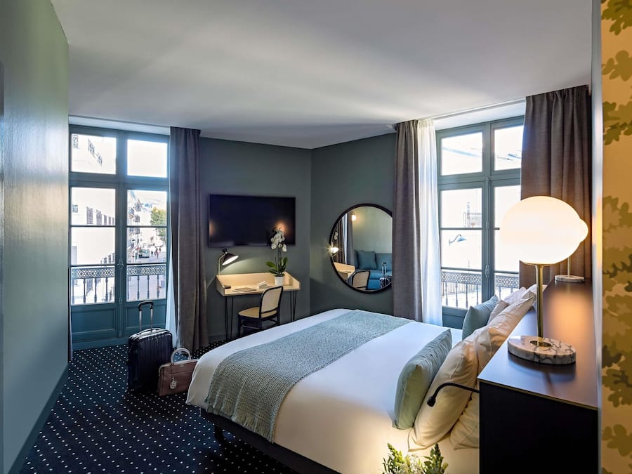 Premium bedding, pillowtop beds, in-room safe, desk