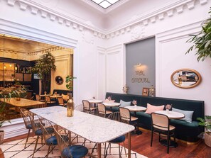 Bar (on property) - Mercure Nantes Centre Passage Pommeraye (Nantes)