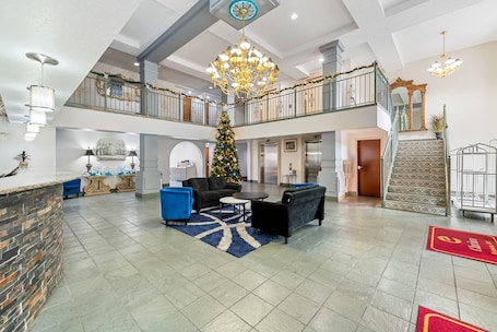 Lobby. Clarion Inn Branson