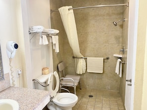 Room, 1 King Bed, Mobility Accessible, Non Smoking (Roll-in Shower) | Bathroom