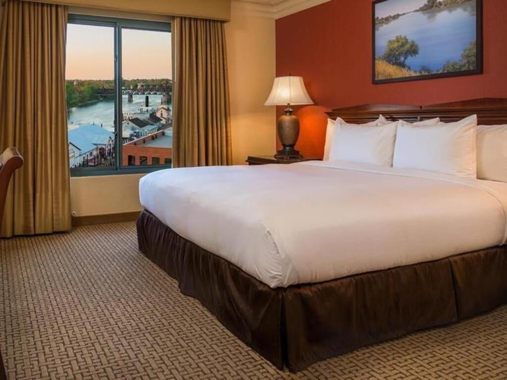 1 bedroom, premium bedding, pillow-top beds, in-room safe