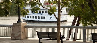 Embassy Suites by Hilton Sacramento Riverfront Promenade