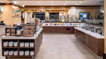 Free daily cooked-to-order breakfast