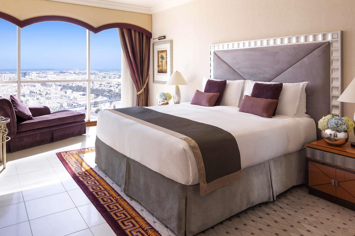 Suíte presidencial, 2 quartos | Roupas de cama premium, frigobar, cofres nos quartos, escrivaninha