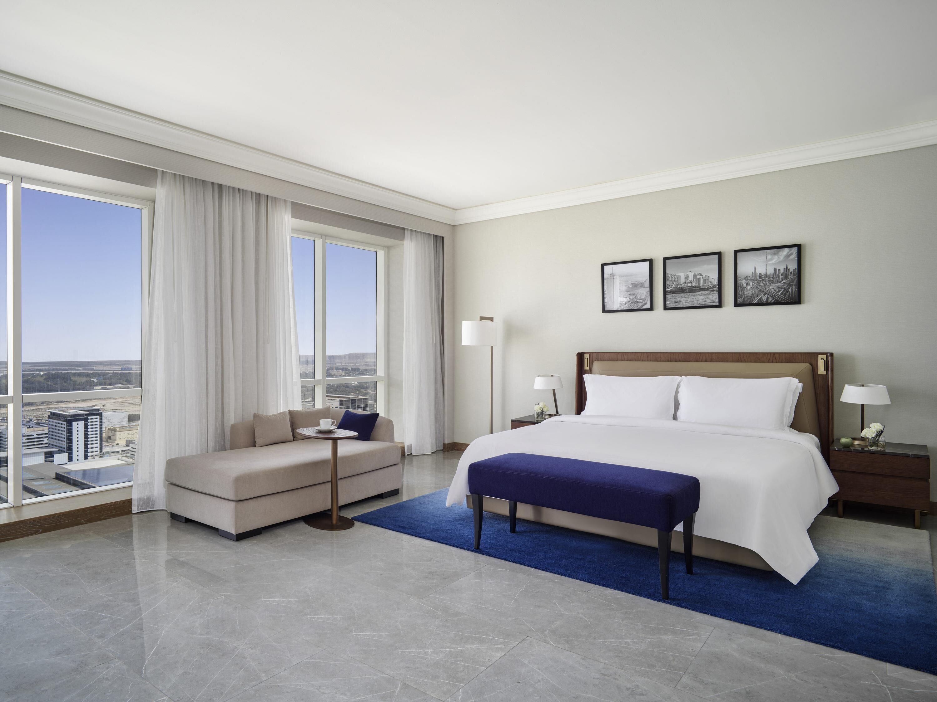One Bedroom Suite King | Premium bedding, minibar, in-room safe, desk