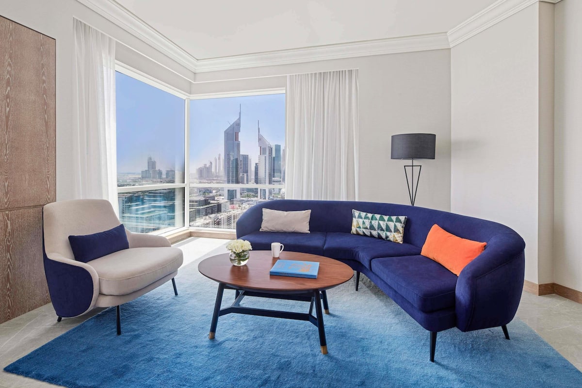 1 bedroom, premium bedding, minibar, in-room safe