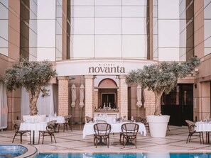 13 restaurants, spécialités Cuisine internationale