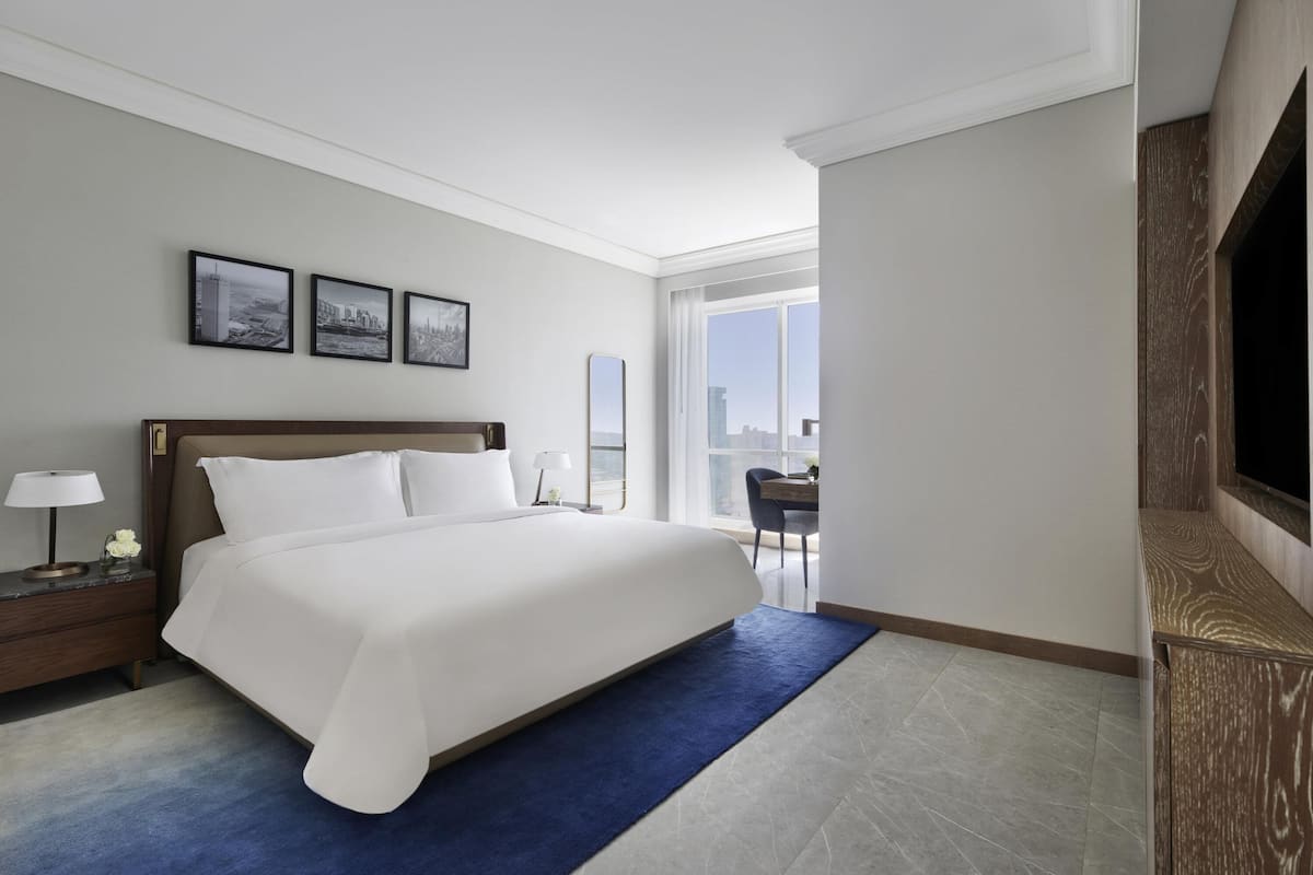 Junior Suite, 1 Katil Raja (King) | 1 bilik tidur, peralatan tempat tidur premium, bar mini