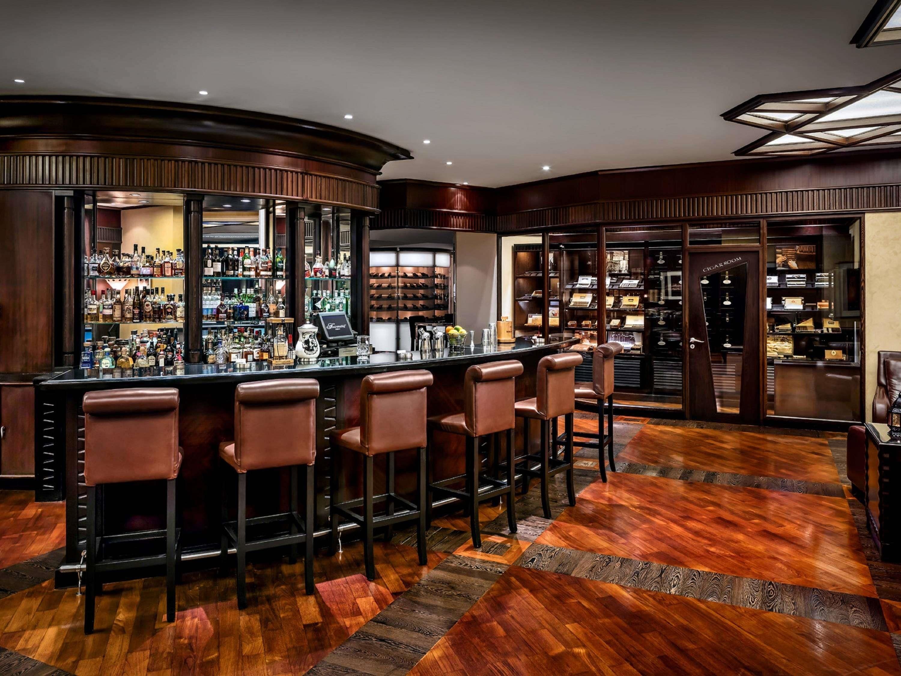 Bar (en la propiedad)