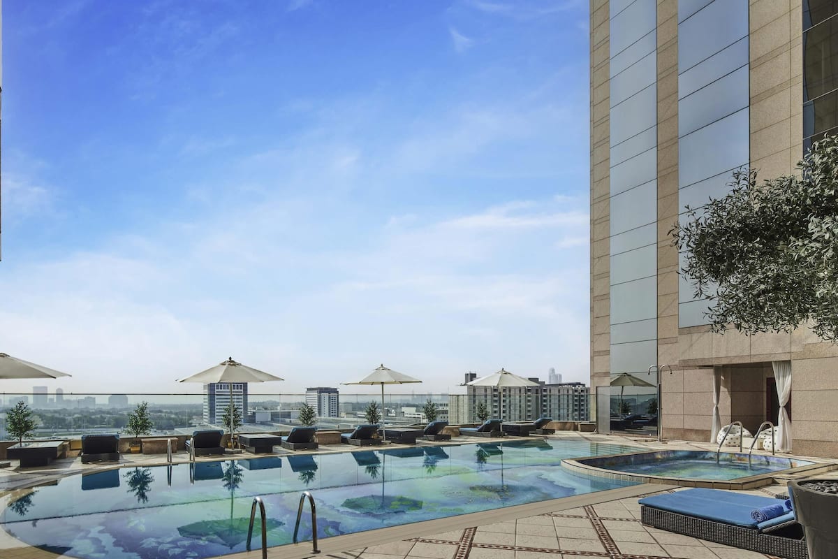 1 bedroom, premium bedding, minibar, in-room safe