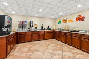 Free daily buffet breakfast  - Quality Inn Edison-New Brunswick (Edison)