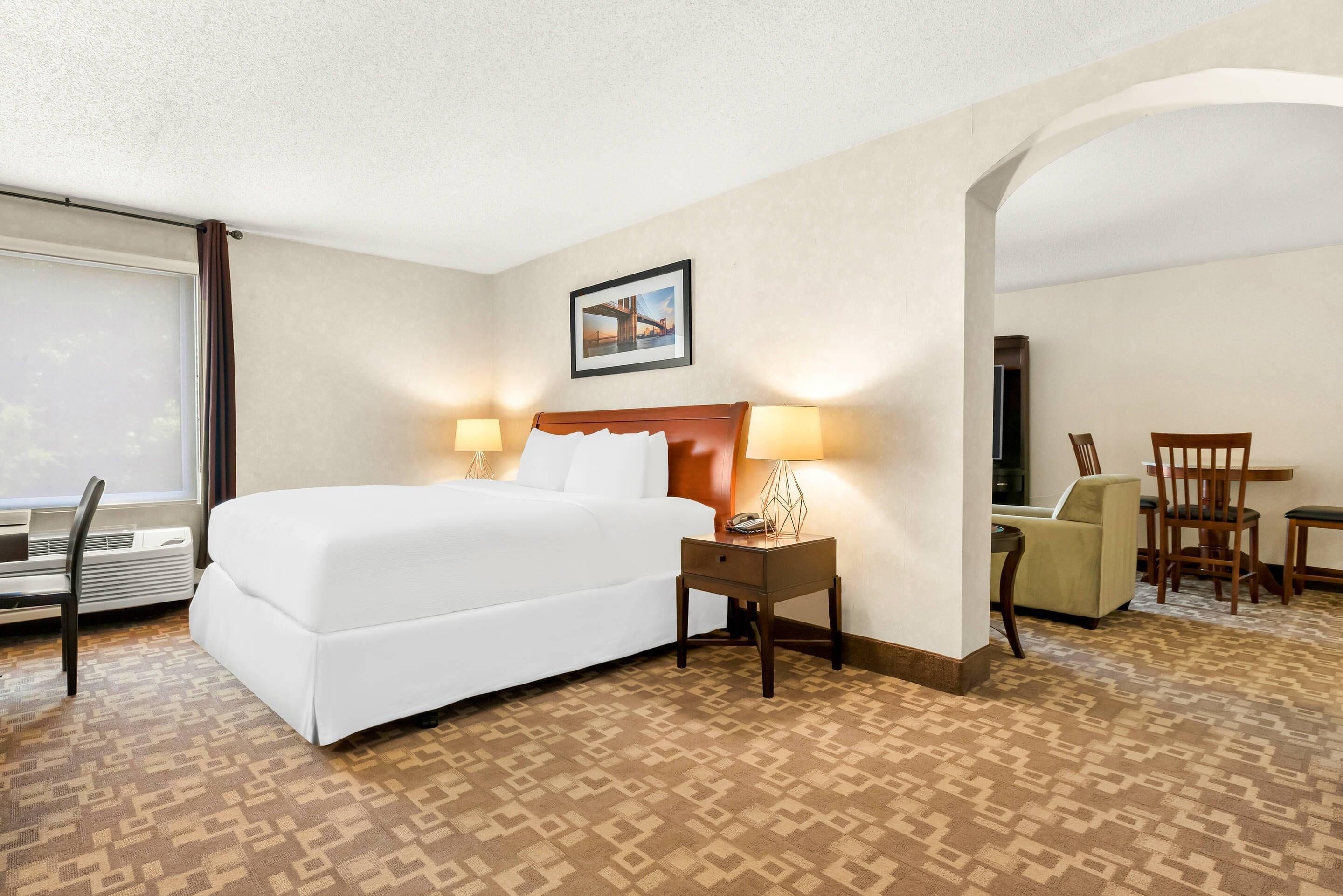 In-room safe, individually furnished, desk, laptop workspace