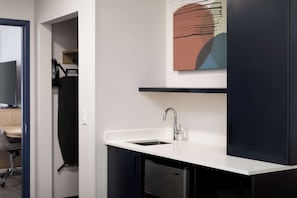Minibar