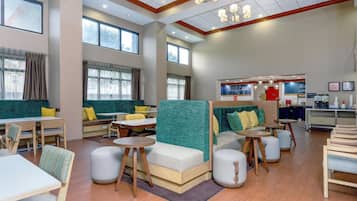 含每日外帶早餐