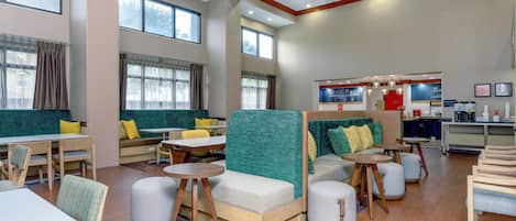 Desayuno para llevar incluido todos los días