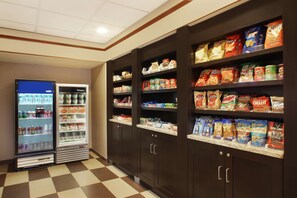 Snack bar - Hampton Inn & Suites Port St. Lucie, West (Port Saint Lucie)