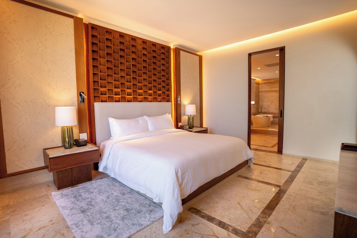 Master Presidential Suite Ocean Front Private Pool Two bedroom Diamond Club