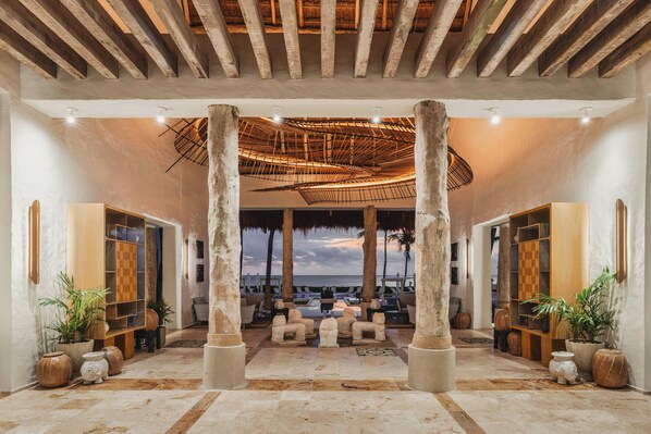 2 bares o lounges, bar en la playa 