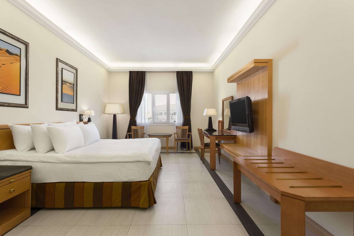 Minibar, in-room safe, desk, soundproofing