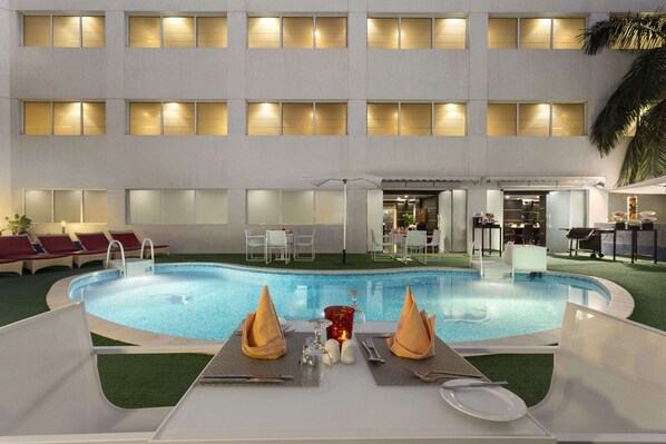 Piscina all'aperto